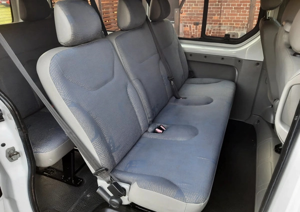Renault Trafic cena 26900 przebieg: 261282, rok produkcji 2005 z Piła małe 277